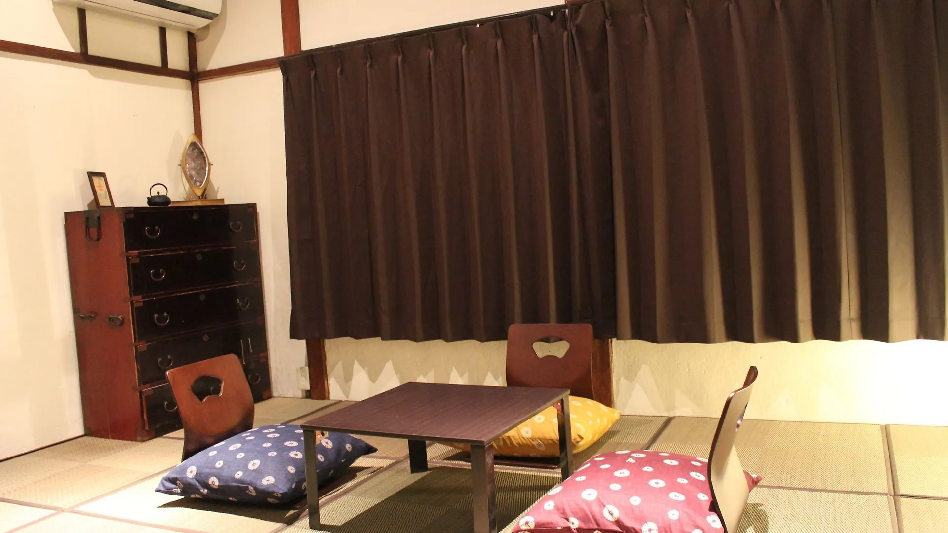 Guest house Taberu Tomaru Nijo Castle Hotel Kyoto